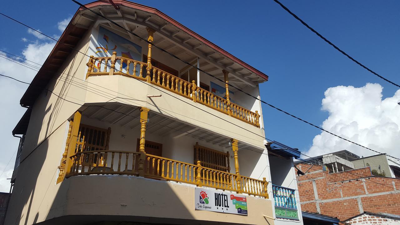 3 Esquinas